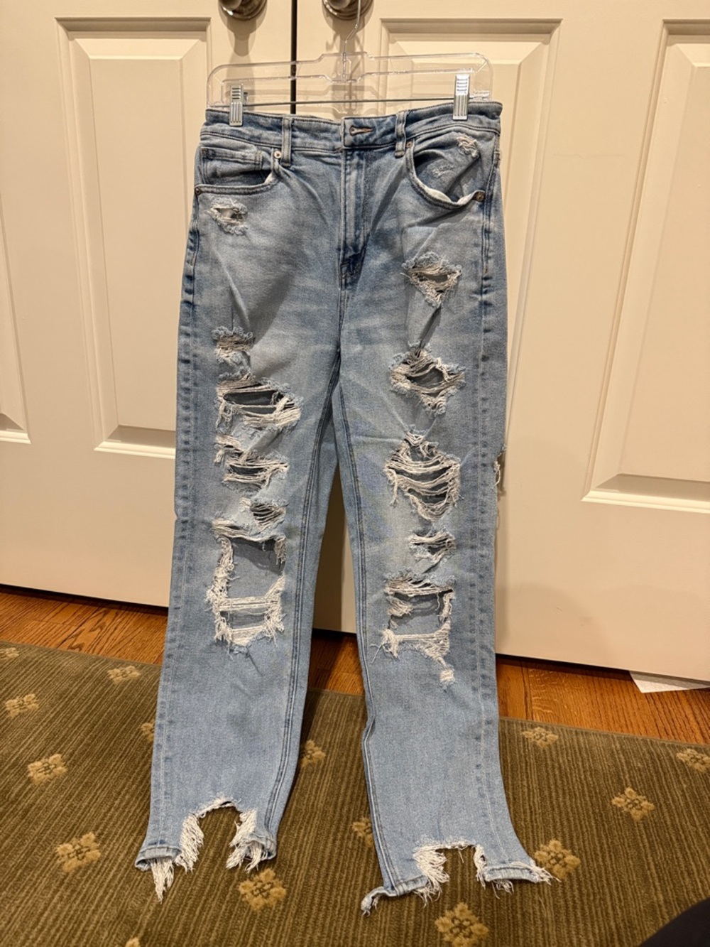 American Eagle Outfitters Light Blue Distressed Straight Leg Jeans